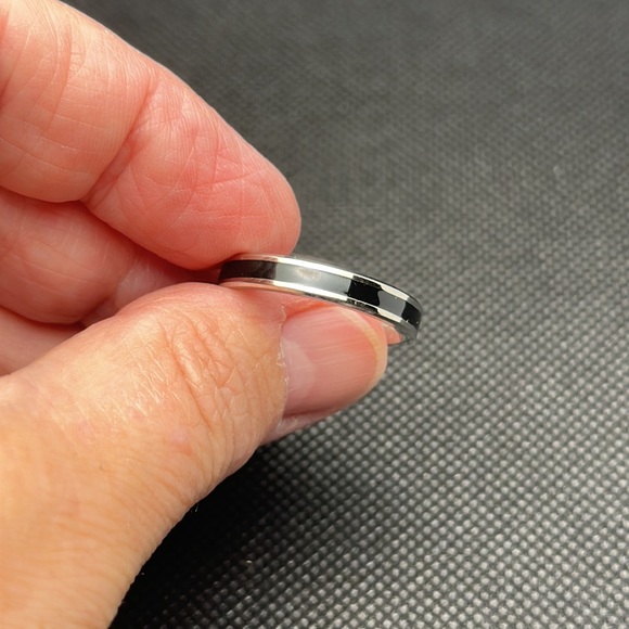 4mm Silver & Black Striped Ring - Picture 2 of 3